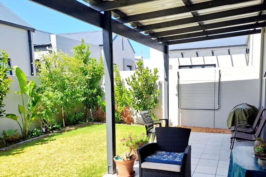 3 Bedroom Property for Sale in Aan de Wijnlanden Western Cape